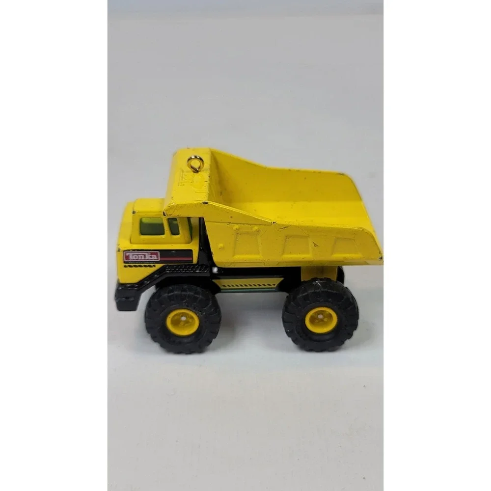 TONKA Mighty Dump Truck Hallmark Keepsake Christmas Ornament Die Cast Metal 1996